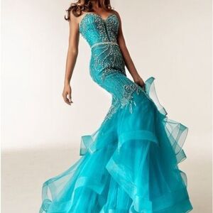 Jasz Couture 6233 - Teal Prom Dress - Size 12